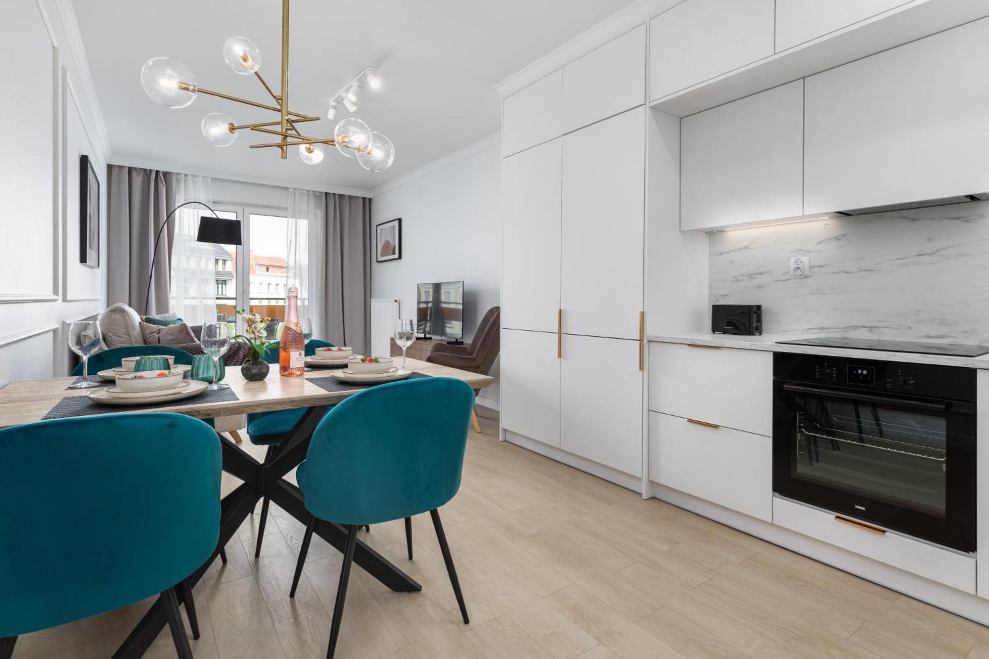 Plac Slowianski Apartments With Balcony Swinoujscie Center By Noclegi Renters Екстериор снимка