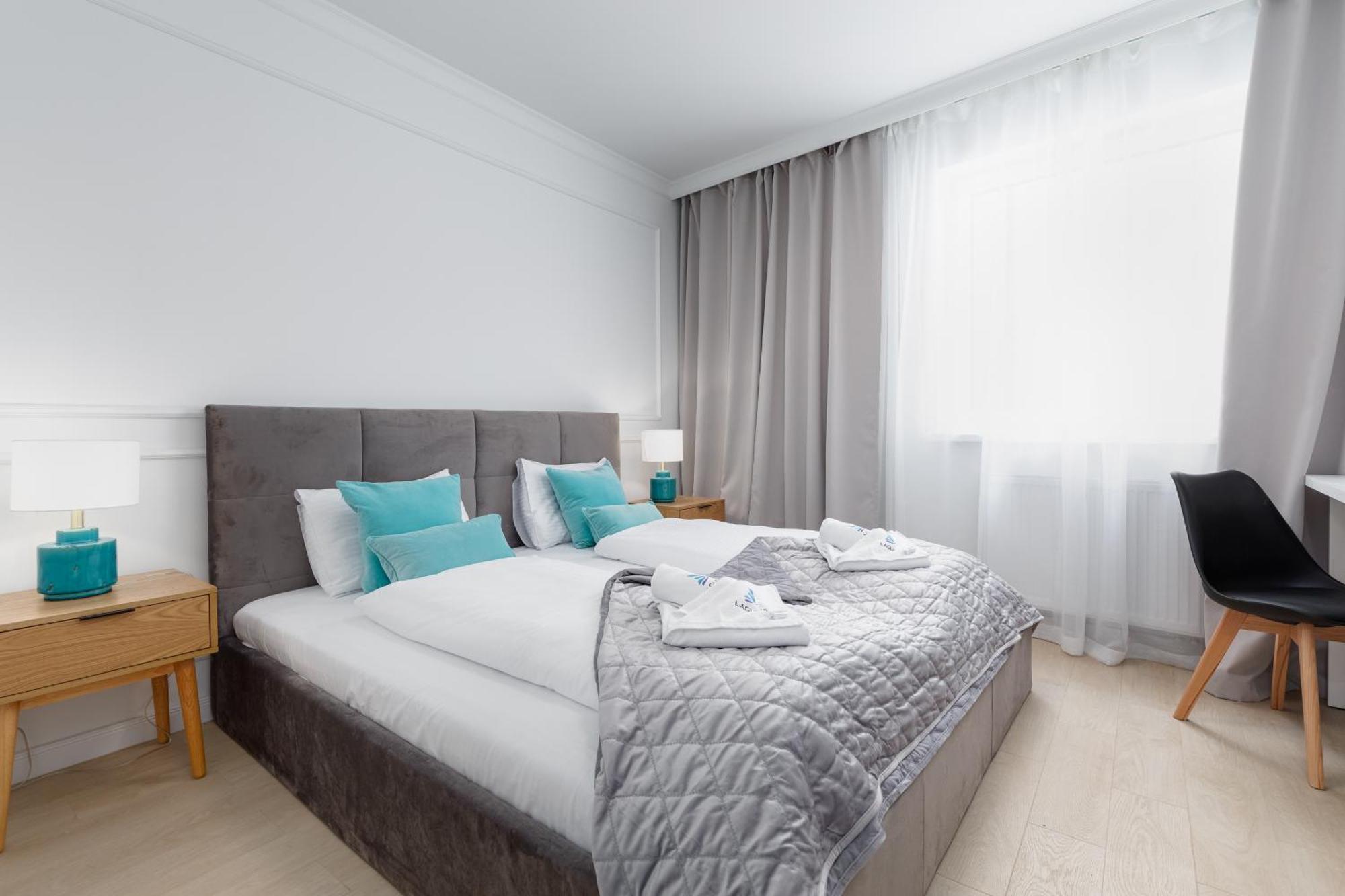 Plac Slowianski Apartments With Balcony Swinoujscie Center By Noclegi Renters Екстериор снимка