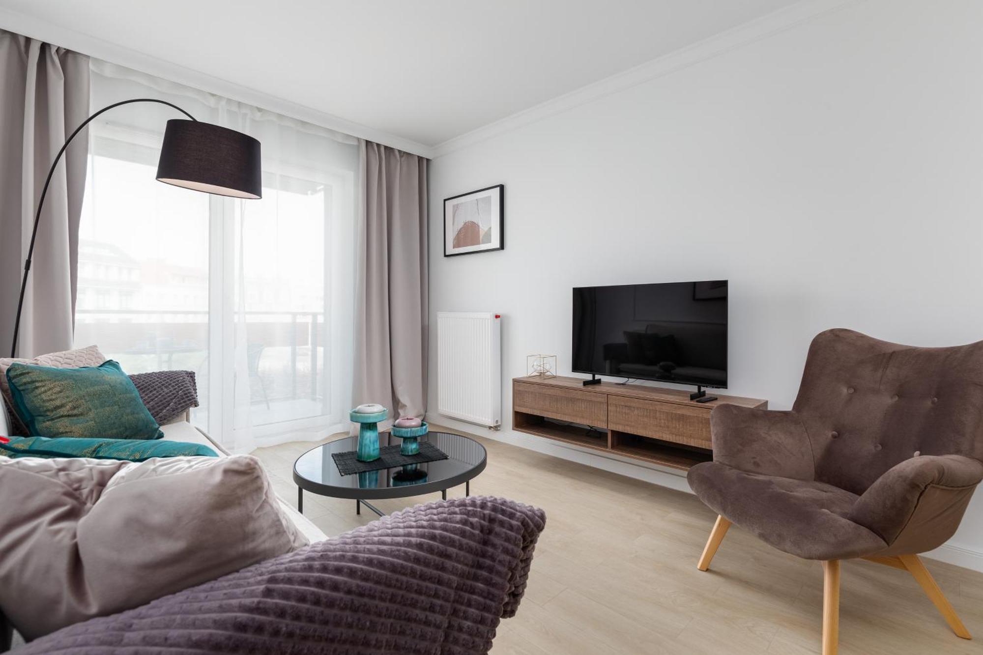 Plac Slowianski Apartments With Balcony Swinoujscie Center By Noclegi Renters Екстериор снимка
