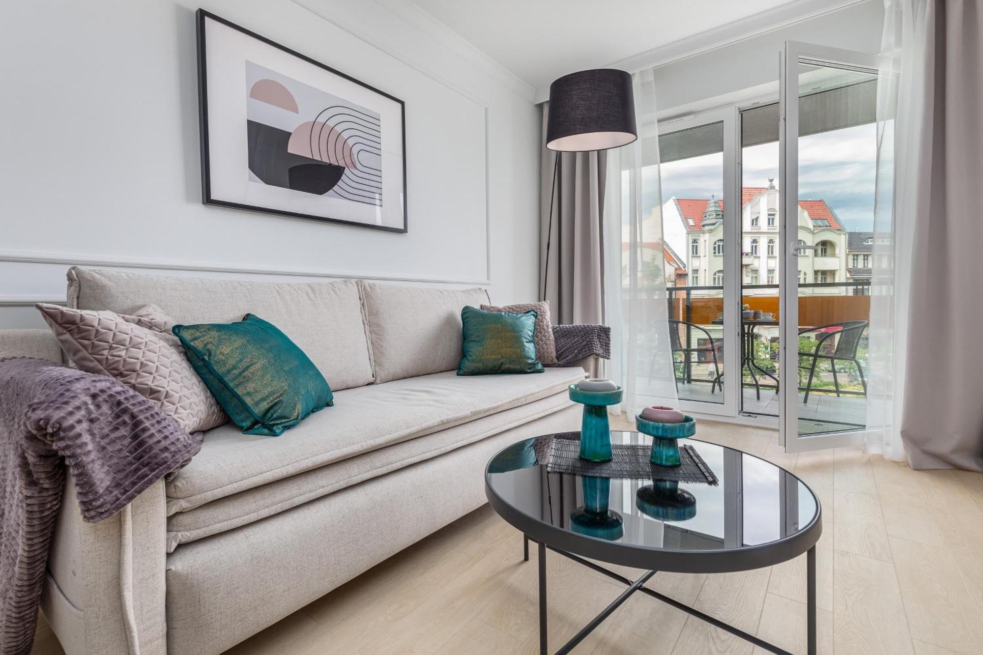 Plac Slowianski Apartments With Balcony Swinoujscie Center By Noclegi Renters Екстериор снимка