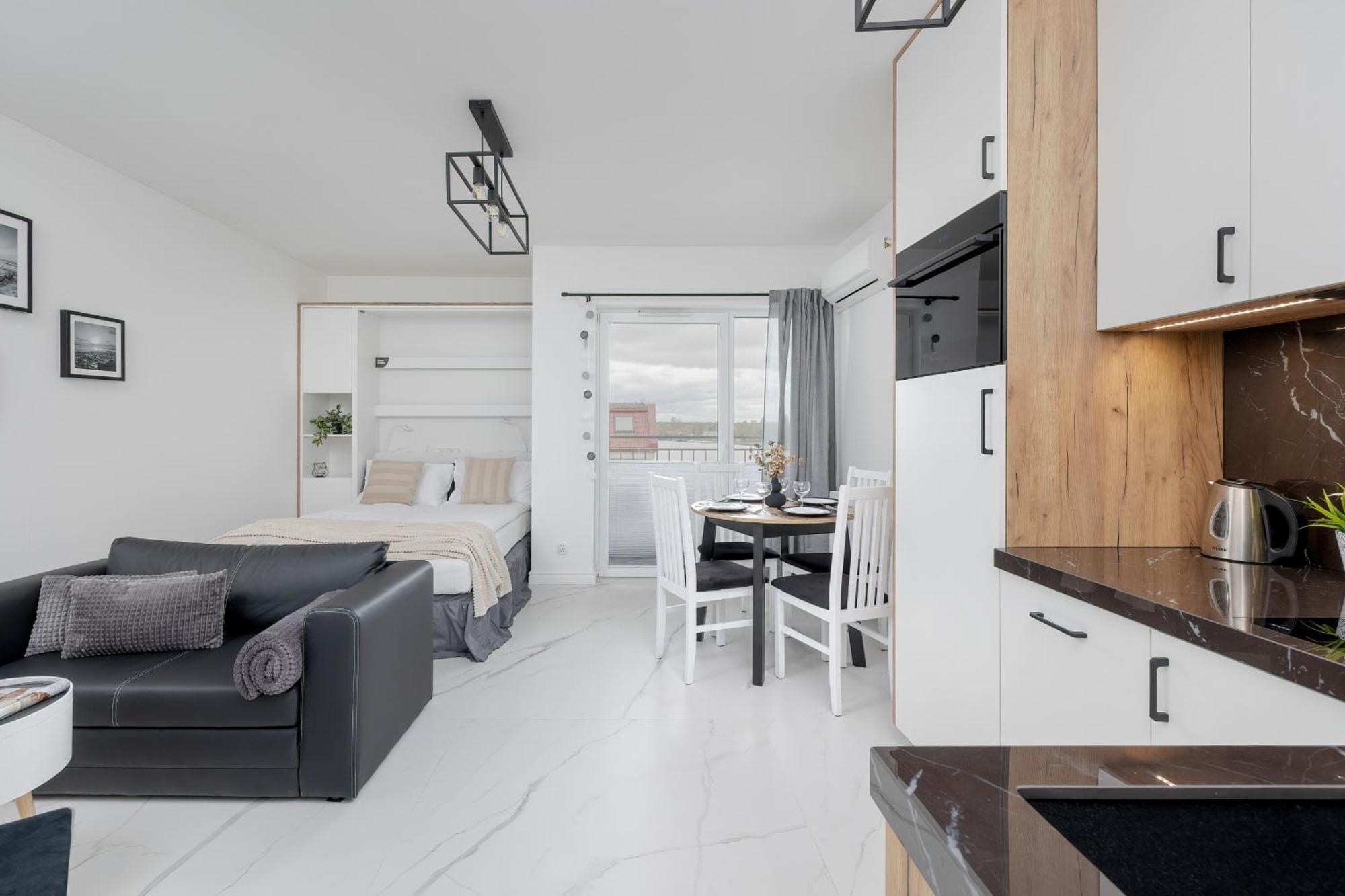 Plac Slowianski Apartments With Balcony Swinoujscie Center By Noclegi Renters Екстериор снимка