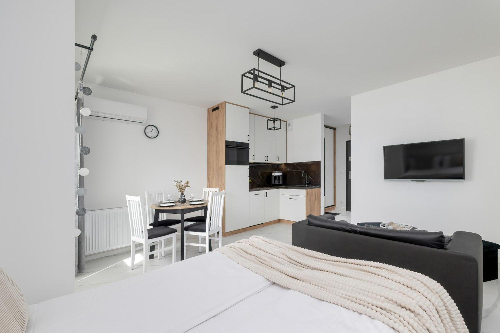 Plac Slowianski Apartments With Balcony Swinoujscie Center By Noclegi Renters Екстериор снимка