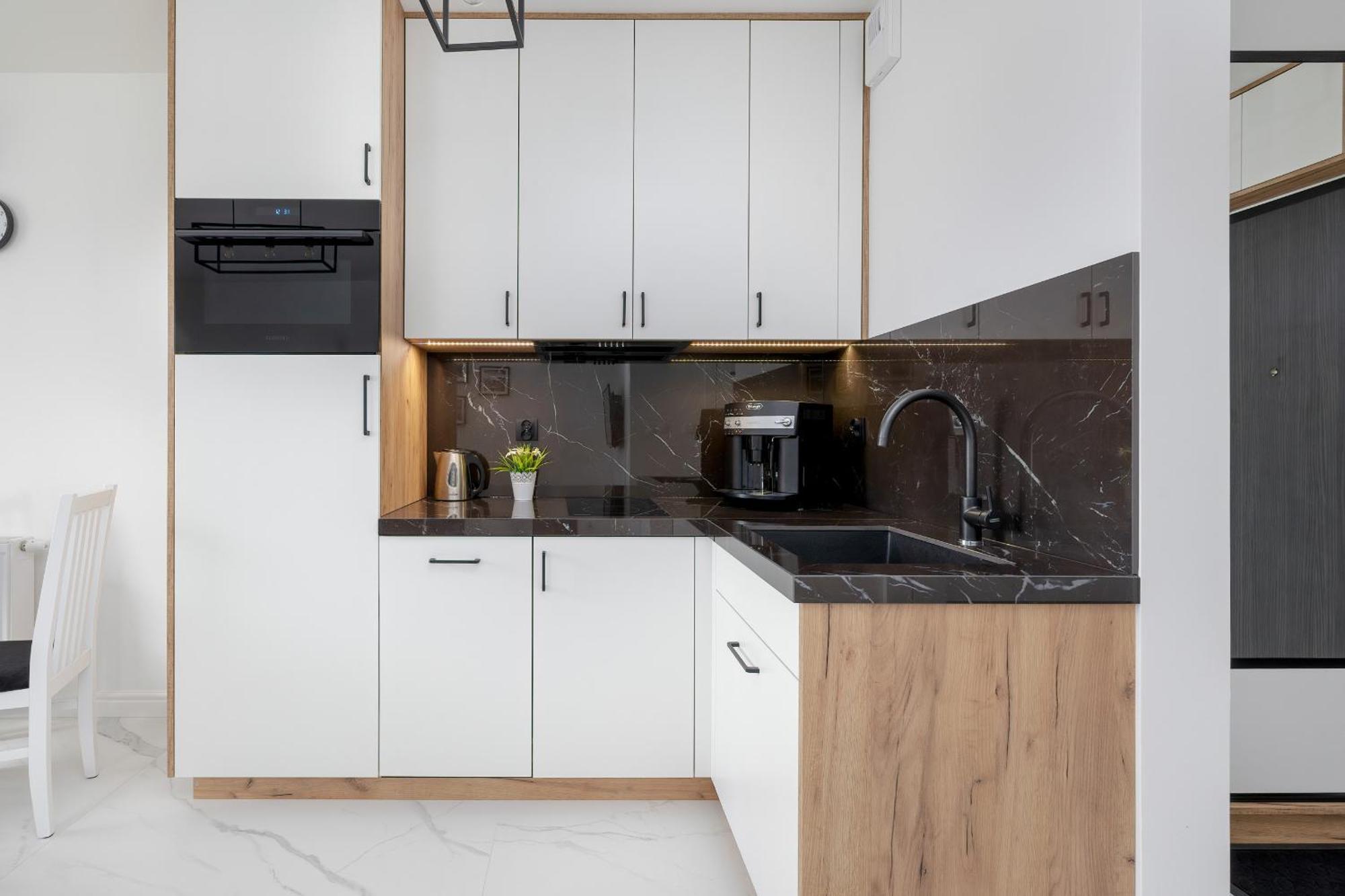 Plac Slowianski Apartments With Balcony Swinoujscie Center By Noclegi Renters Екстериор снимка