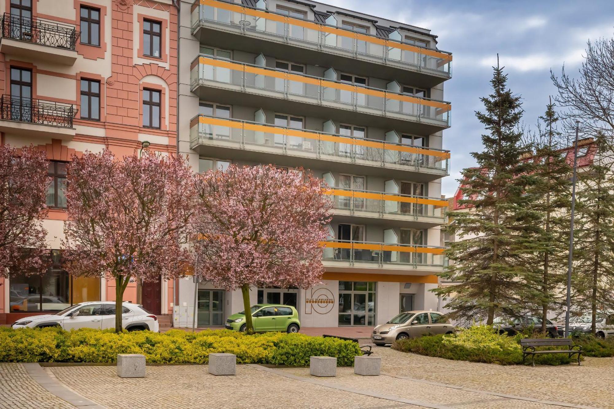 Plac Slowianski Apartments With Balcony Swinoujscie Center By Noclegi Renters Екстериор снимка